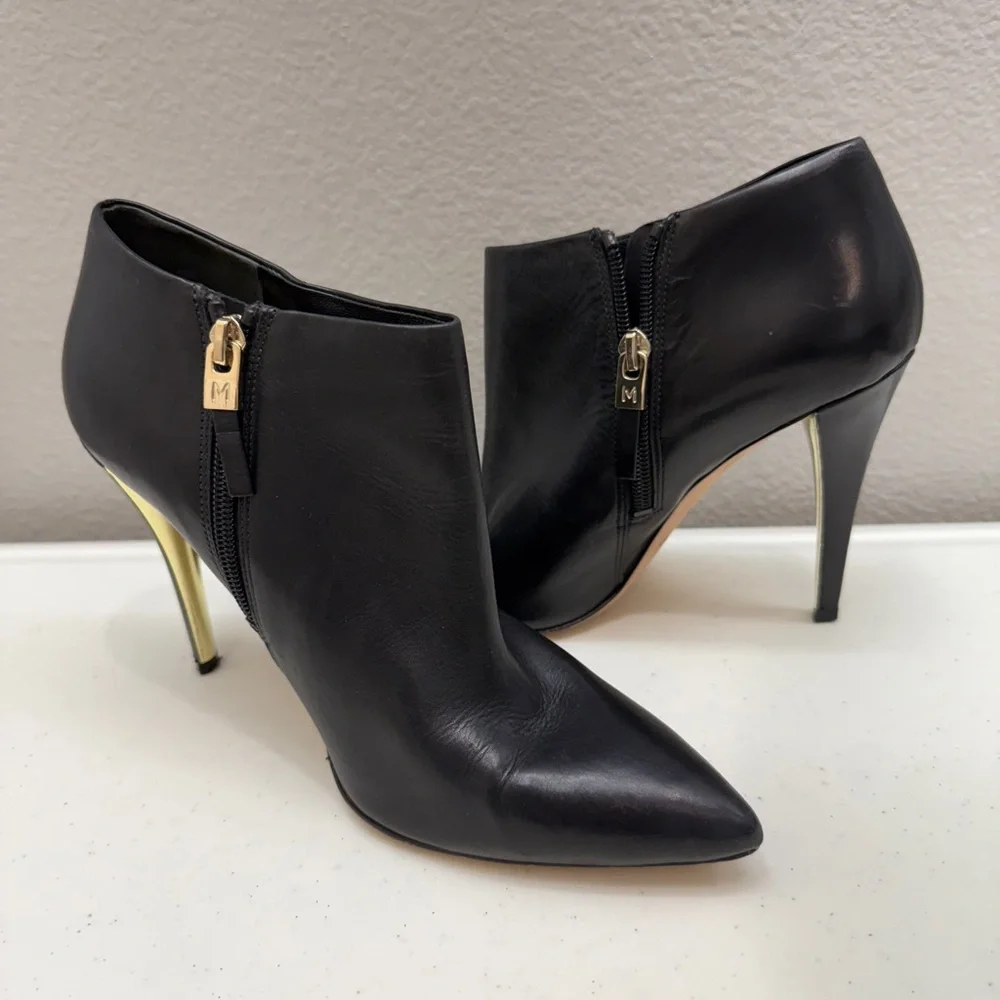 Marciano Ankle Boots Size 9 Black Leather Heels Stiletto Zipper Closure